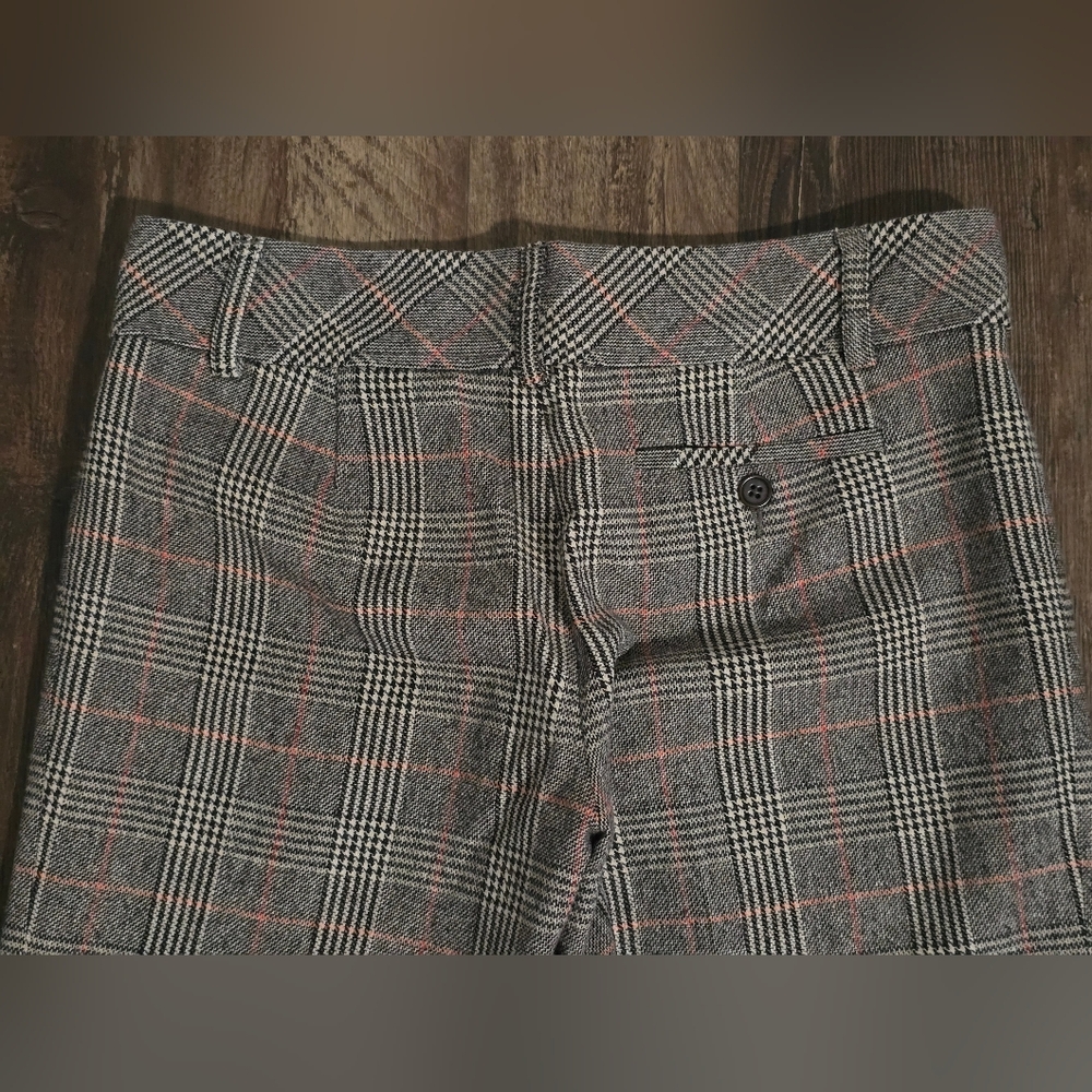 BCBG MaxAzria Houndstooth Patterned Pants - Picture 7 of 9
